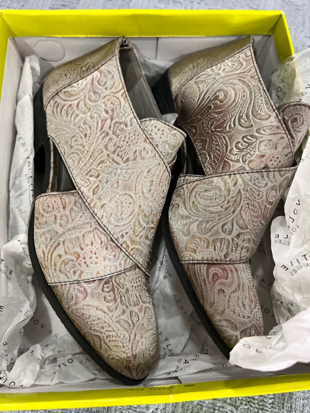 Very Volatile Metallic Paisley Cutout Flats in Rose Gold and Cream
